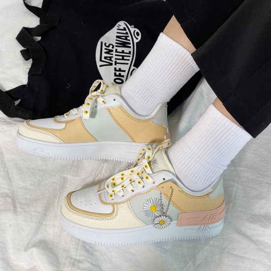 Flower Air Sneaker