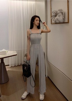 Sleeveless jumpsuit