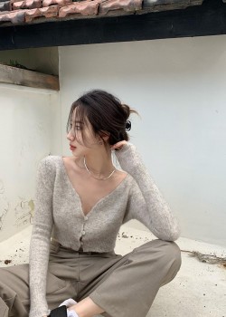 Knitted crop cardigan