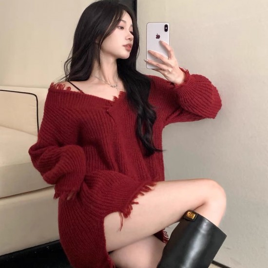 V neck wine red knitted sweater