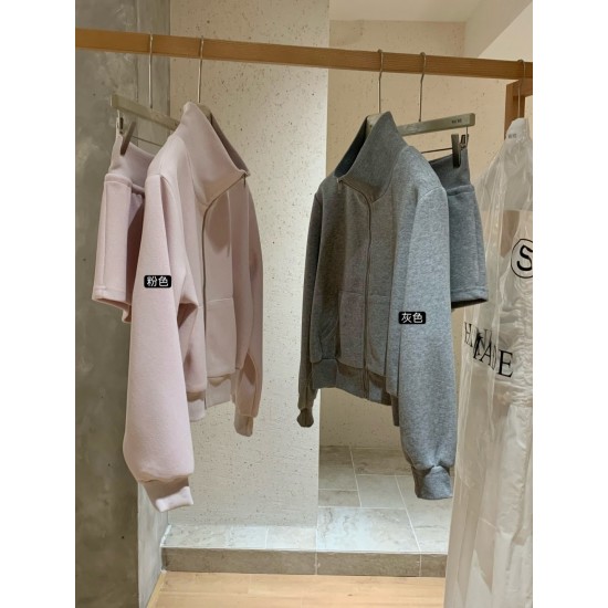 24 Printed Jacket & Shorts Set