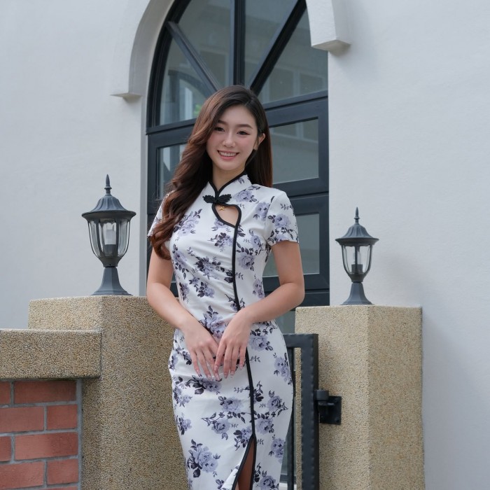 Blue Floral Short Sleeve Cheongsam