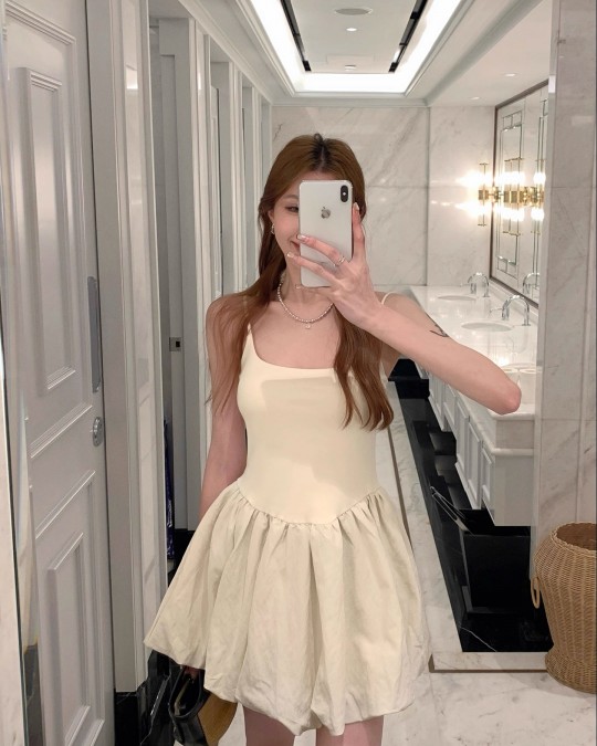 Sleeveless Puffy Dress