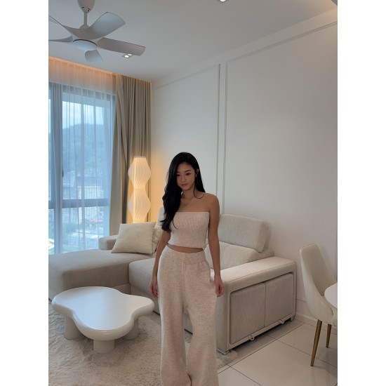 Knitted Tube & Knitted Pants Set Wear Knitted Tube & Knitted Pants Set Wear