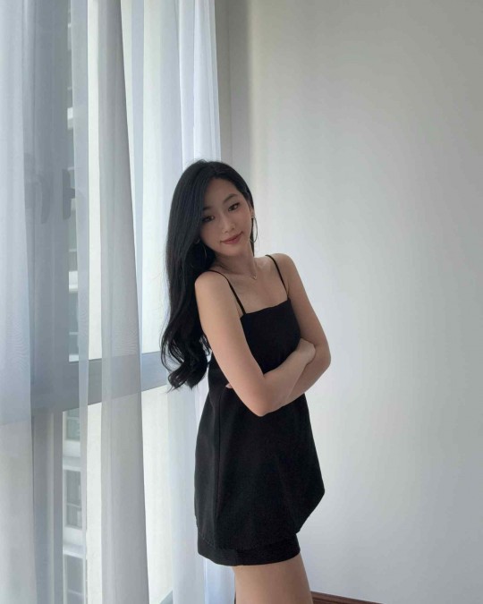Sleeveless Flare Blouse & Shorts Set