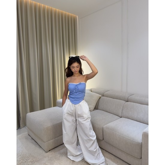 Blue Tube Top & Windbreaker White Pants