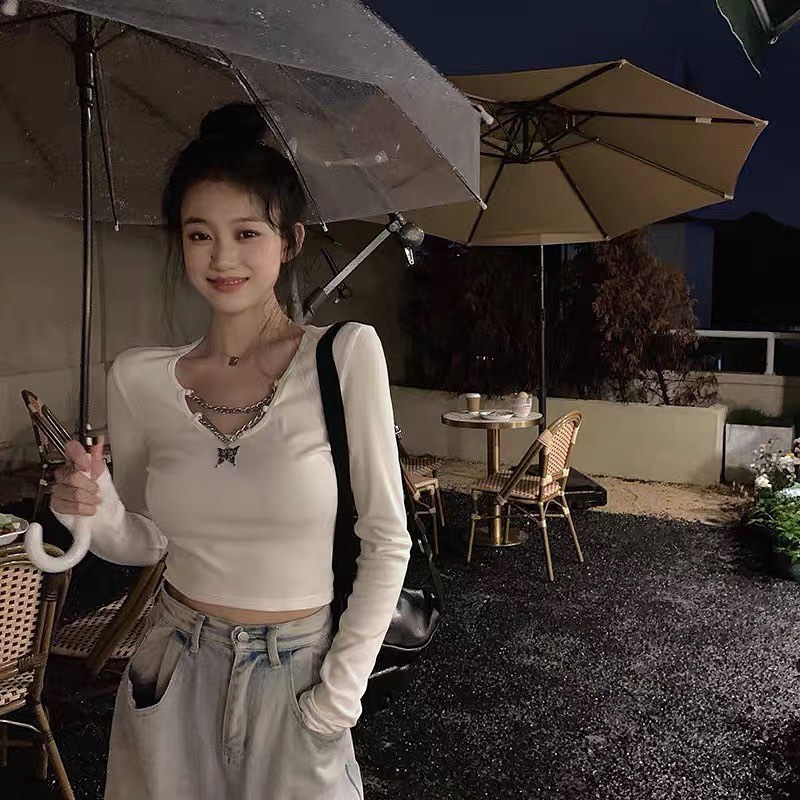 Long sleeve butterfly chain top