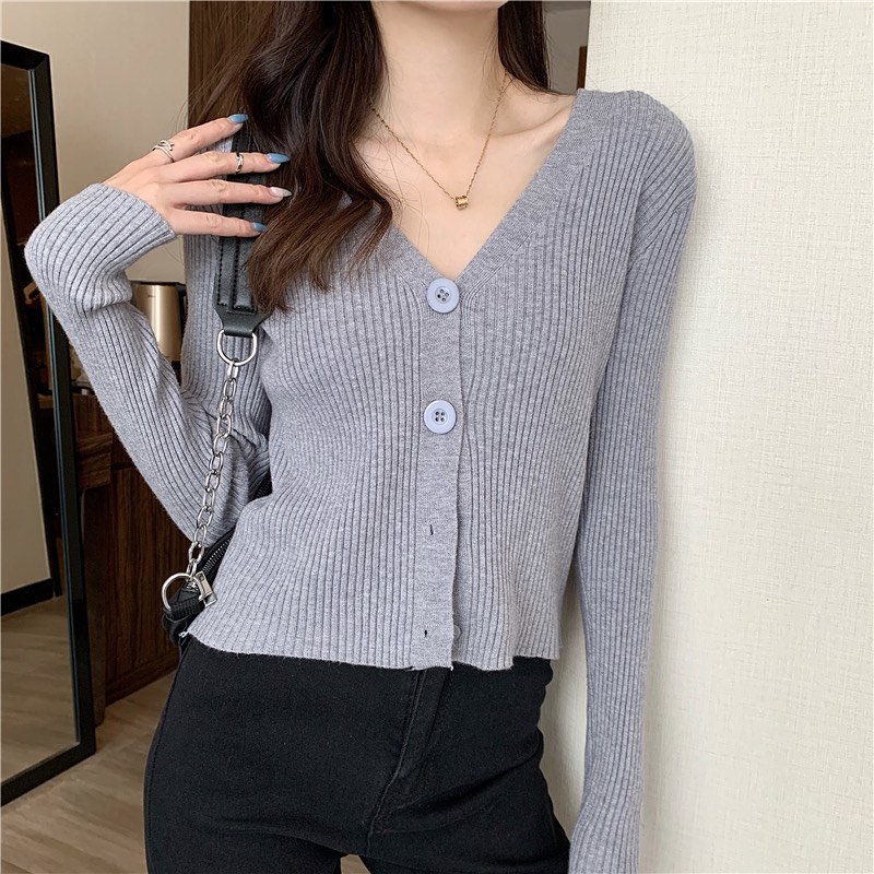 Knitted long sleeve blouse