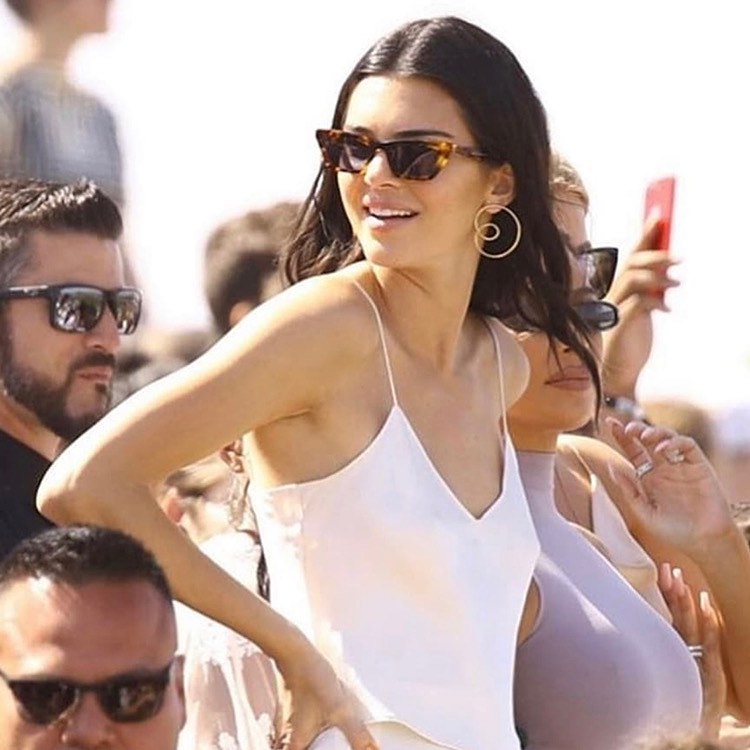 Retro cat eye sunglass