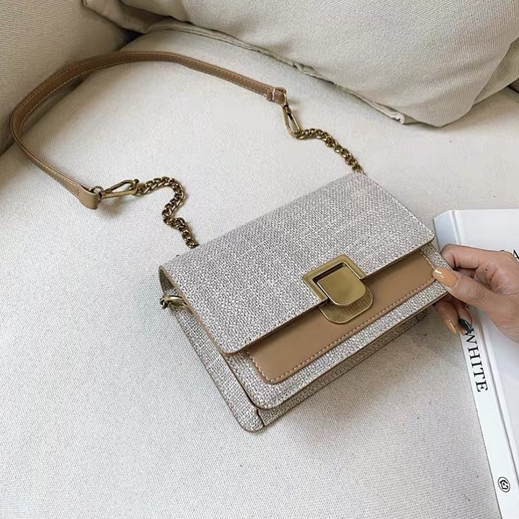 Retro chain sling bag