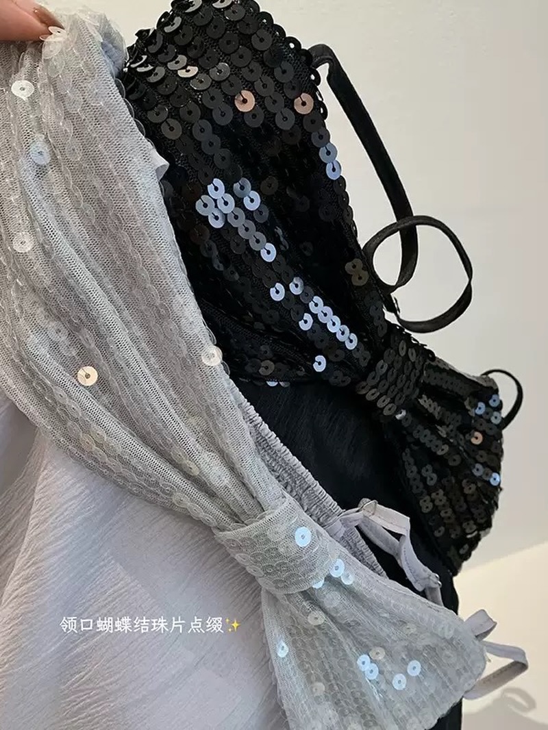 Glitter Sleeveless Puffy Blouse