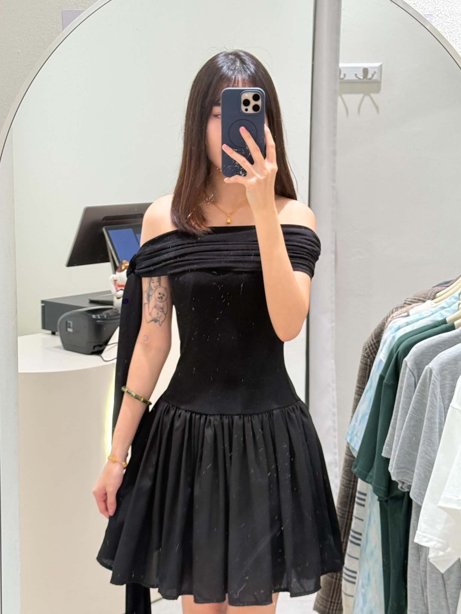 Slanted Shoulder Short Dress