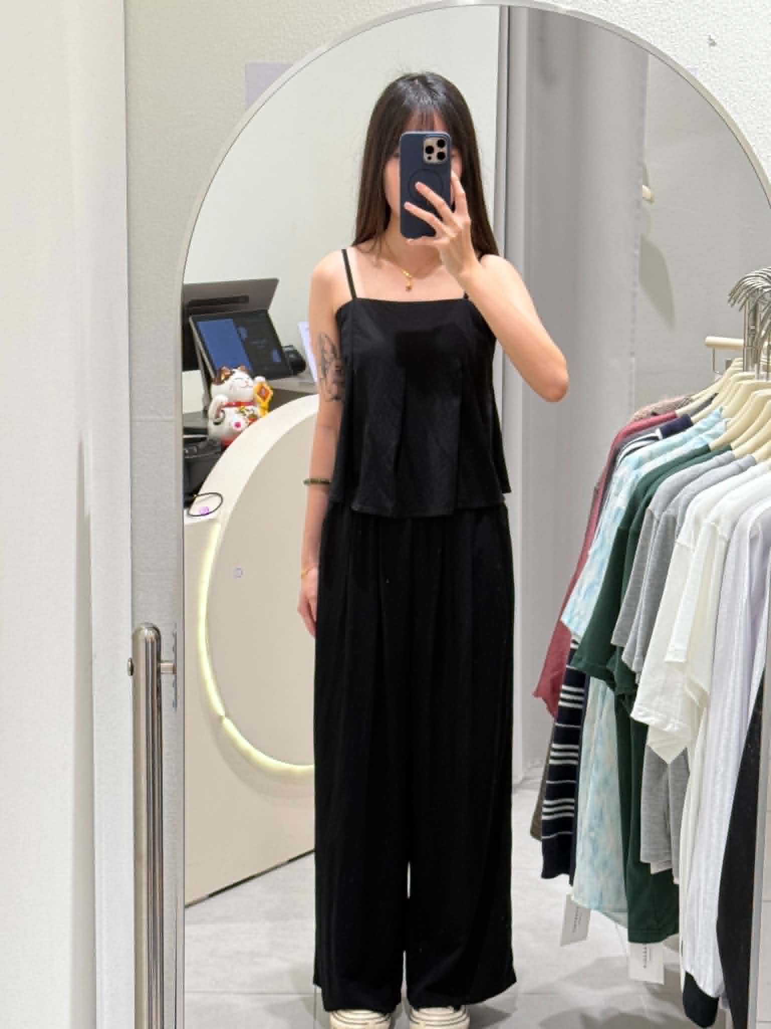 Sleeveless Flare Blouse & Long Pants Set Wear