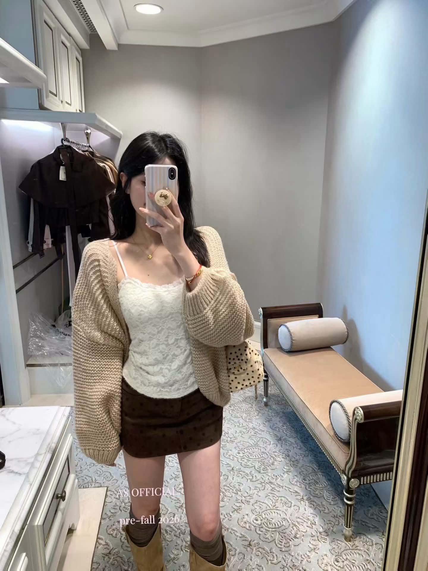灯笼袖开衫毛衣