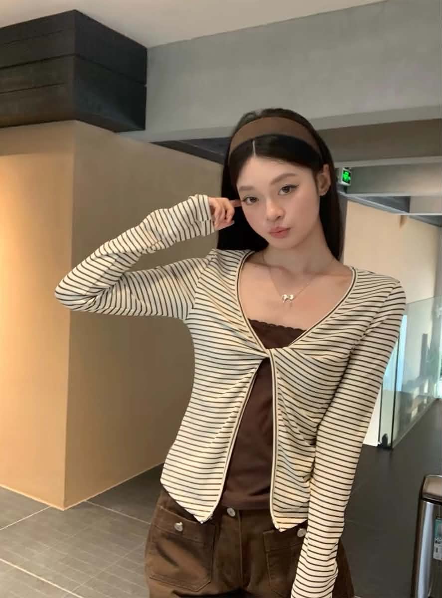 Layered Slim-Fit Long Sleeve Top