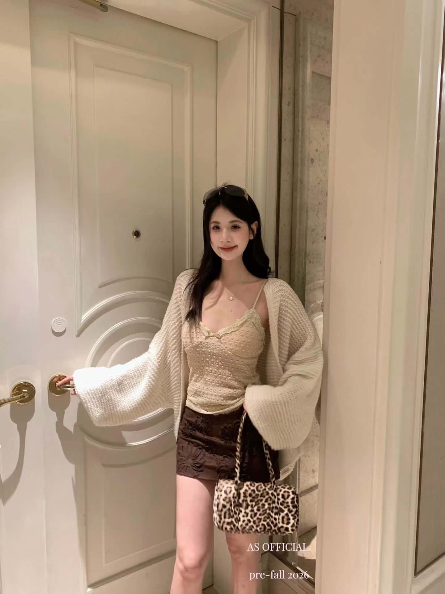 灯笼袖开衫毛衣