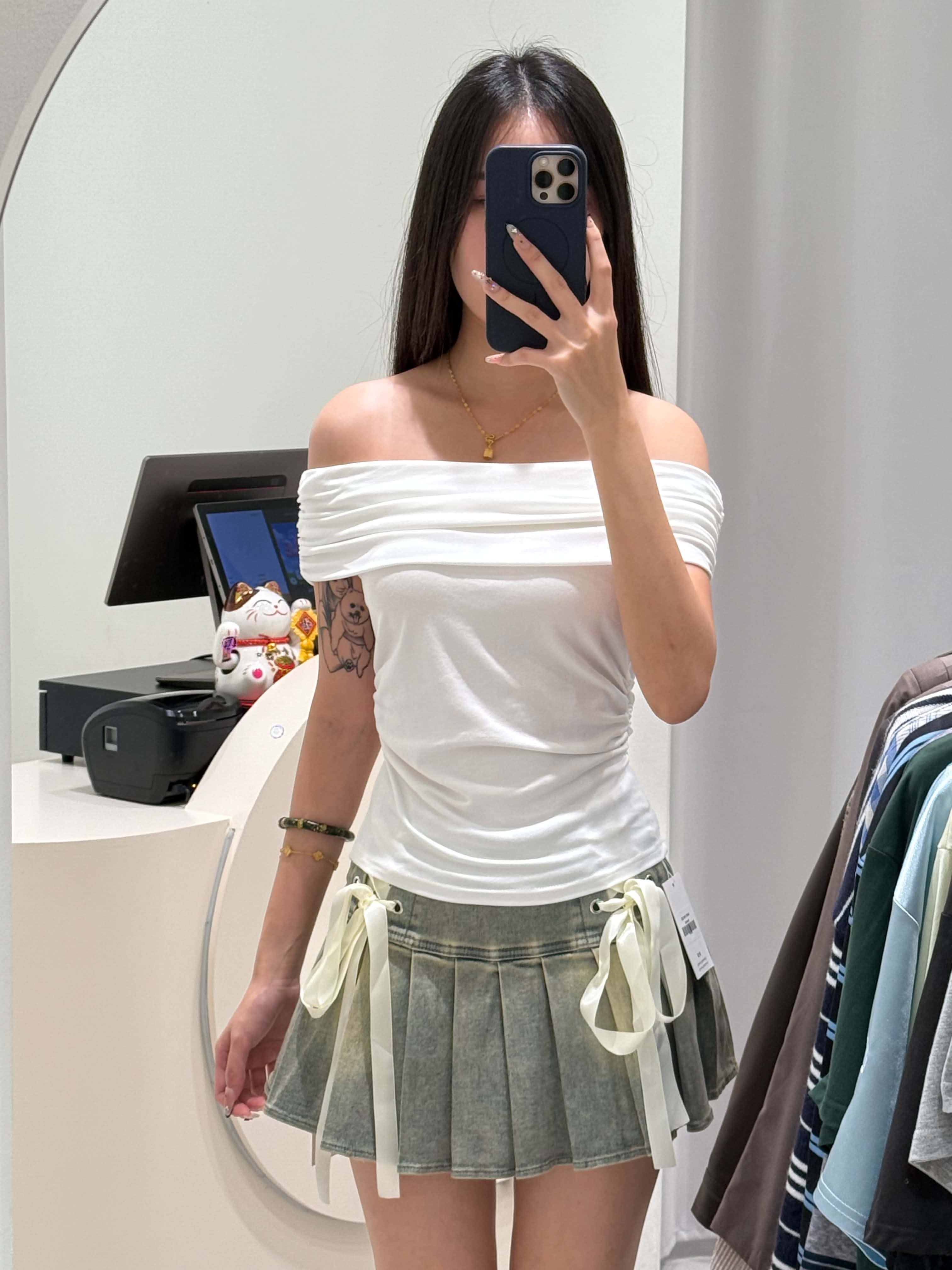Off Shoulder Tube Blouse