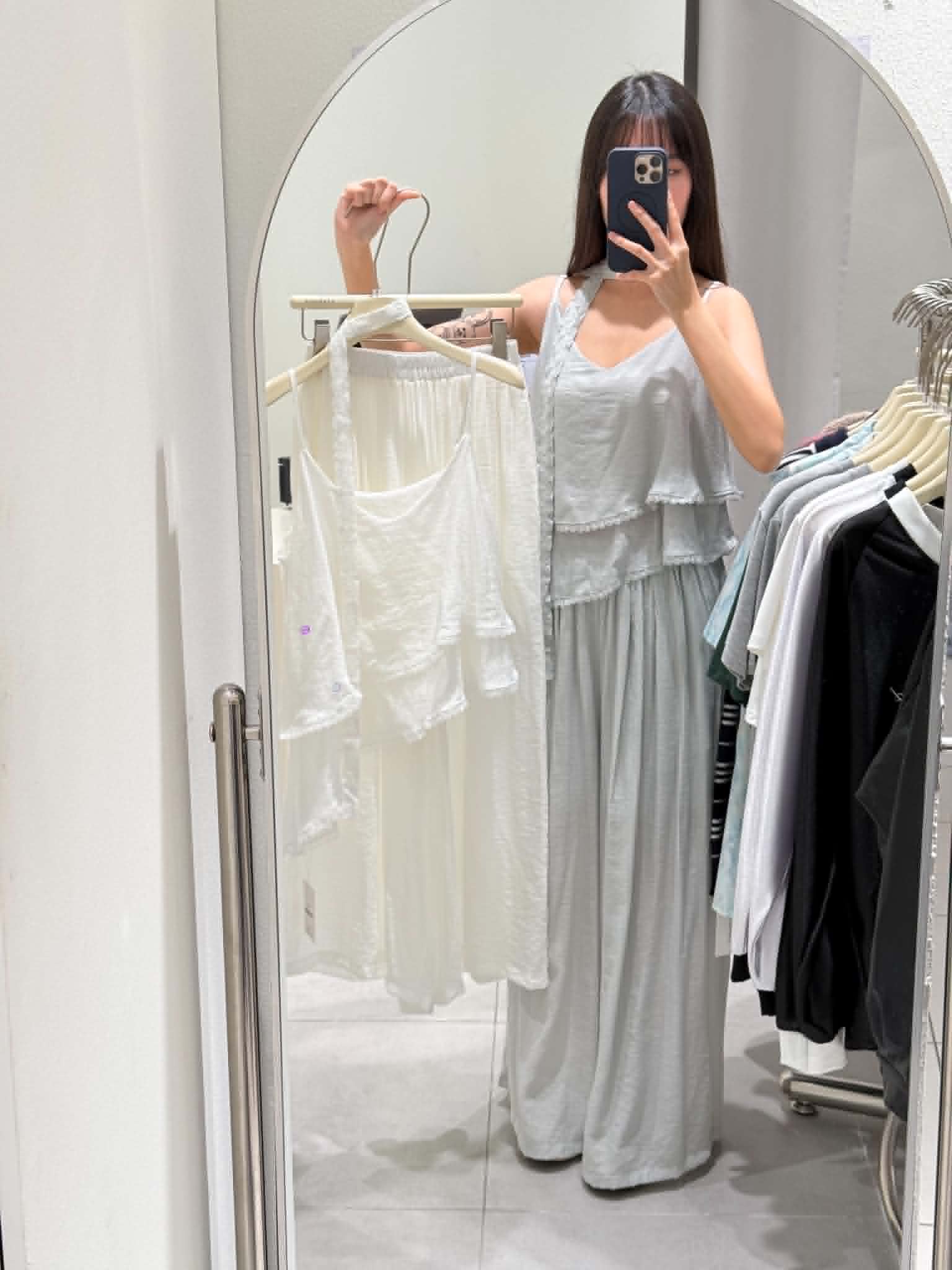 Sleeveless Flare Blouse & Long Pants Set