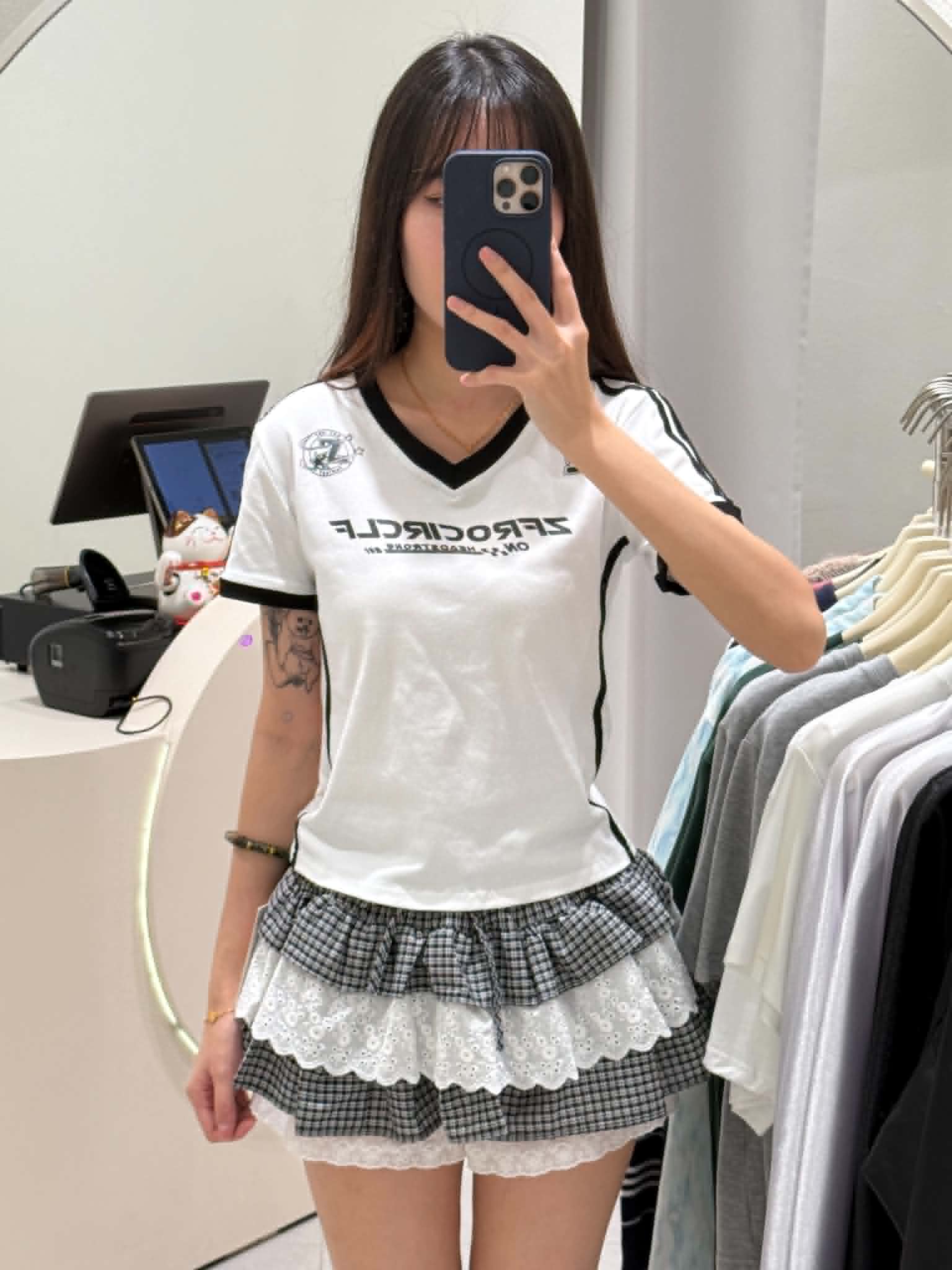 No. 12 V Neck T-Shirt