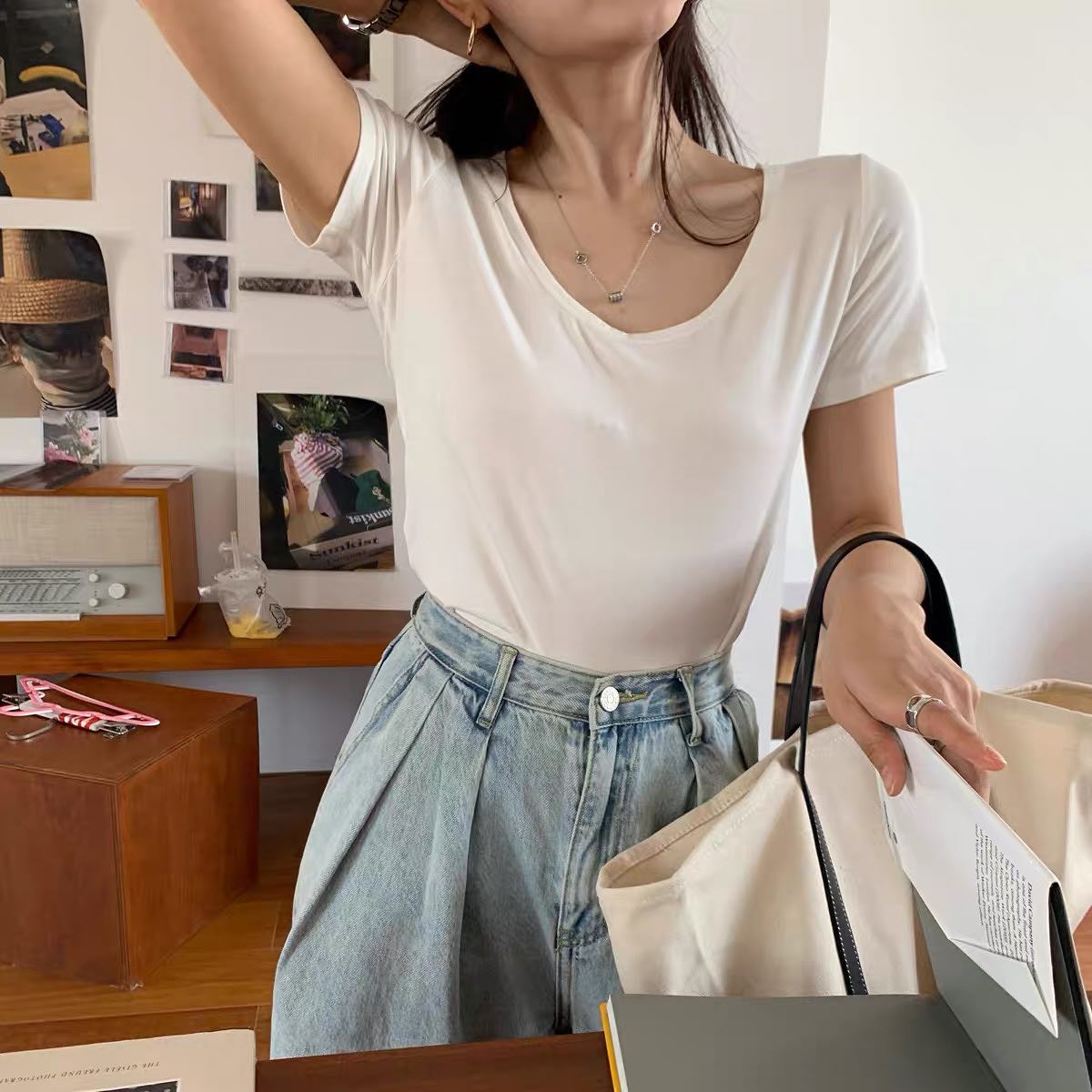 Round neck short sleeve T-shirt