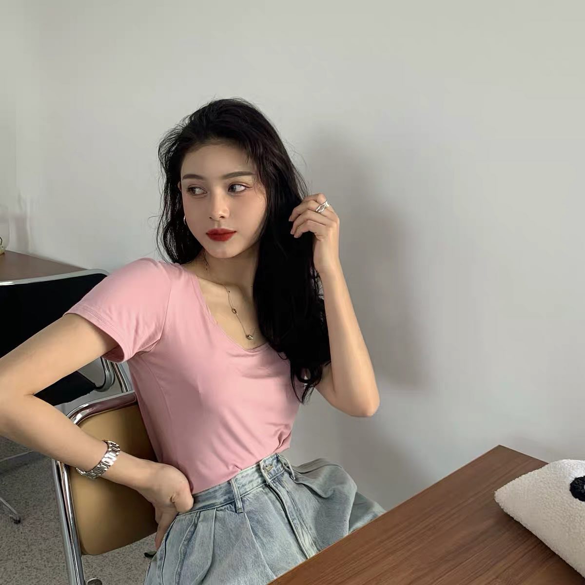 Round neck short sleeve T-shirt