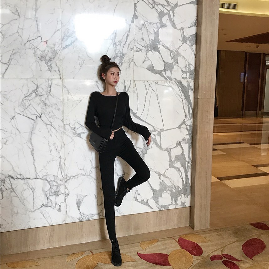 Black high waist jegging