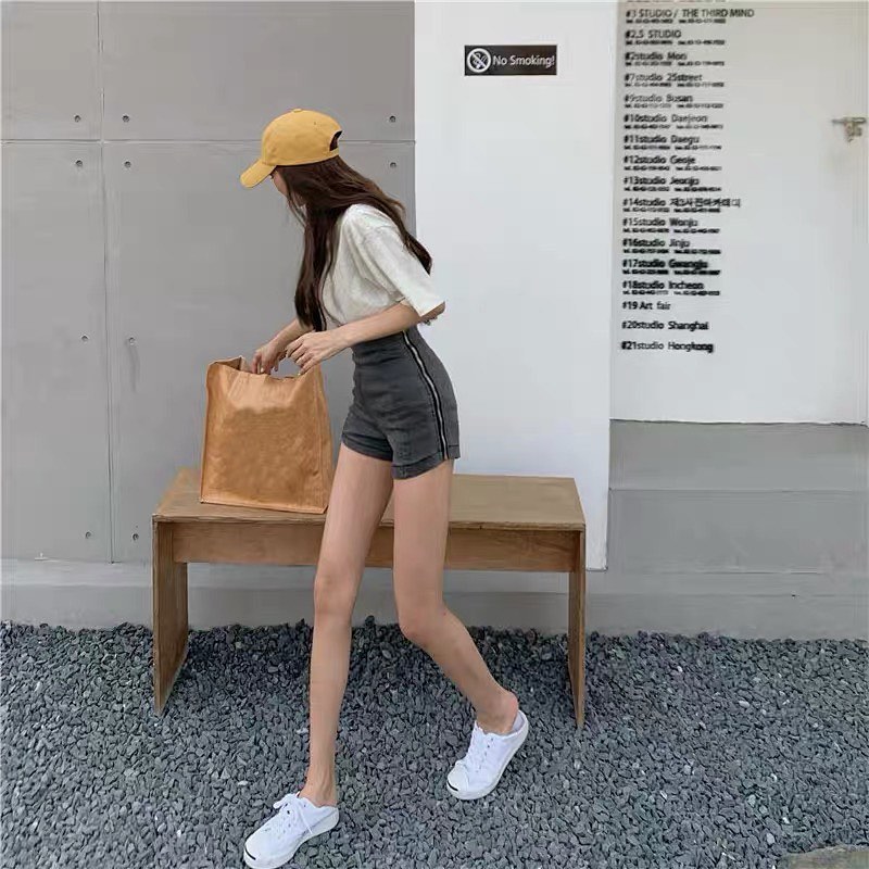 Denim side zipper high waist shorts