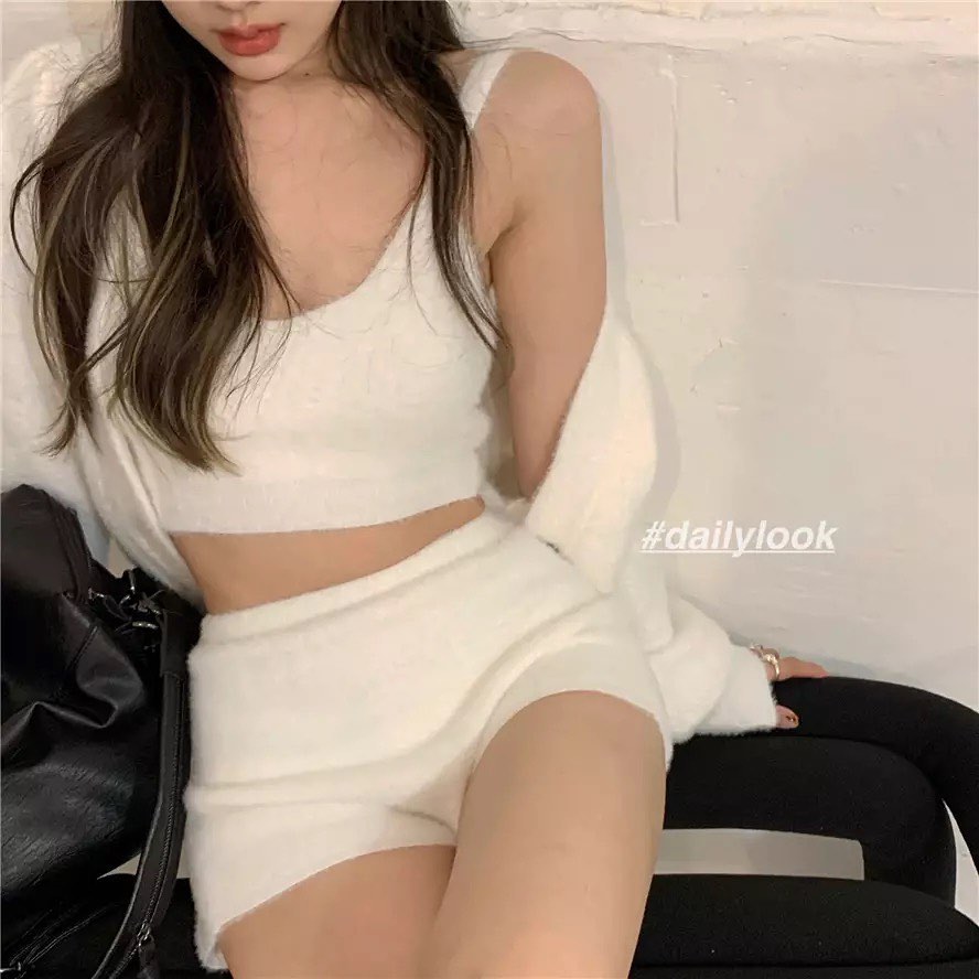 White mohair knitted set wear