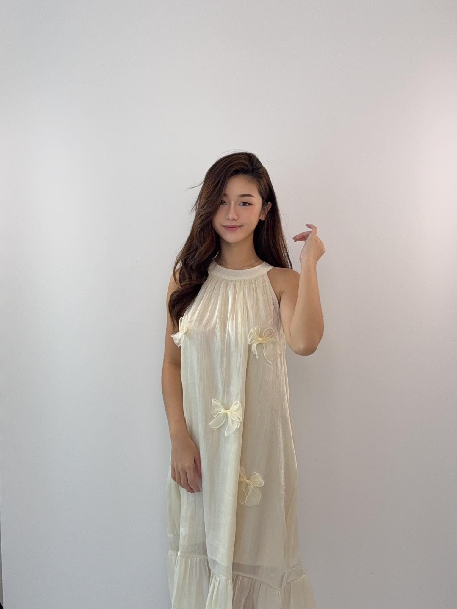 Sleeveless Ribbon Halter Dress