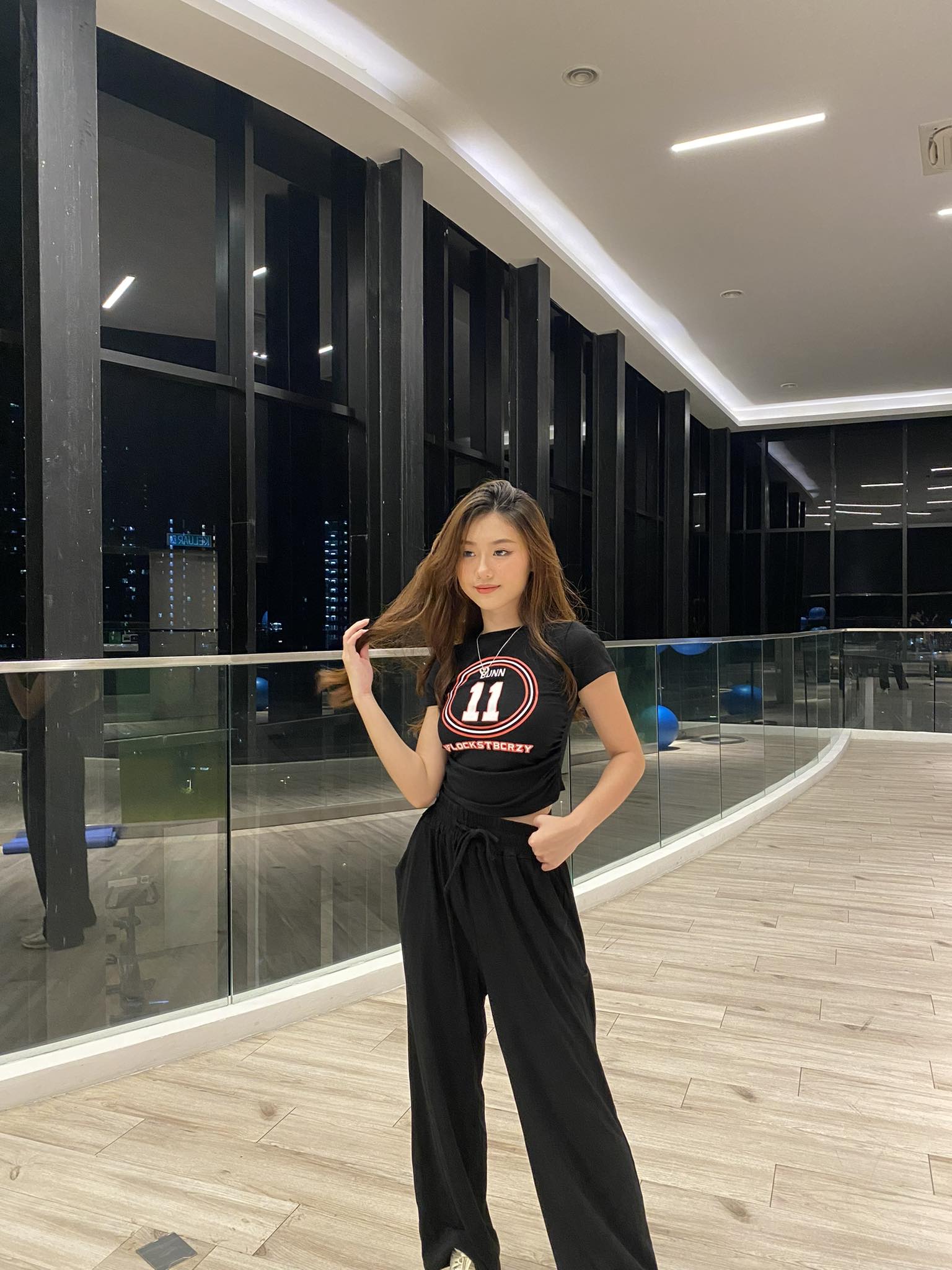 11 Crop Top & High Waist Comfy Long Pants Set