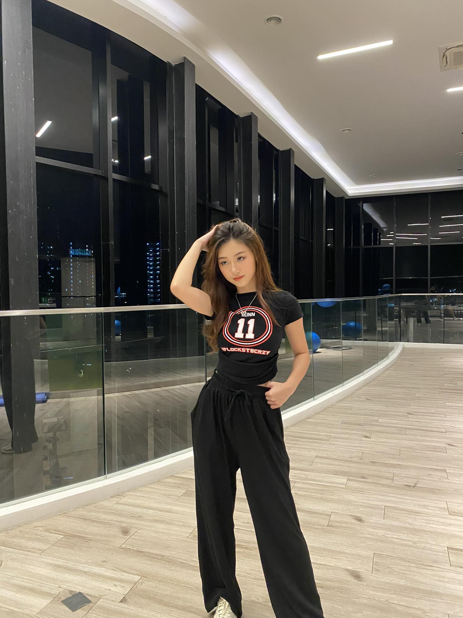 11 Crop Top & High Waist Comfy Long Pants Set