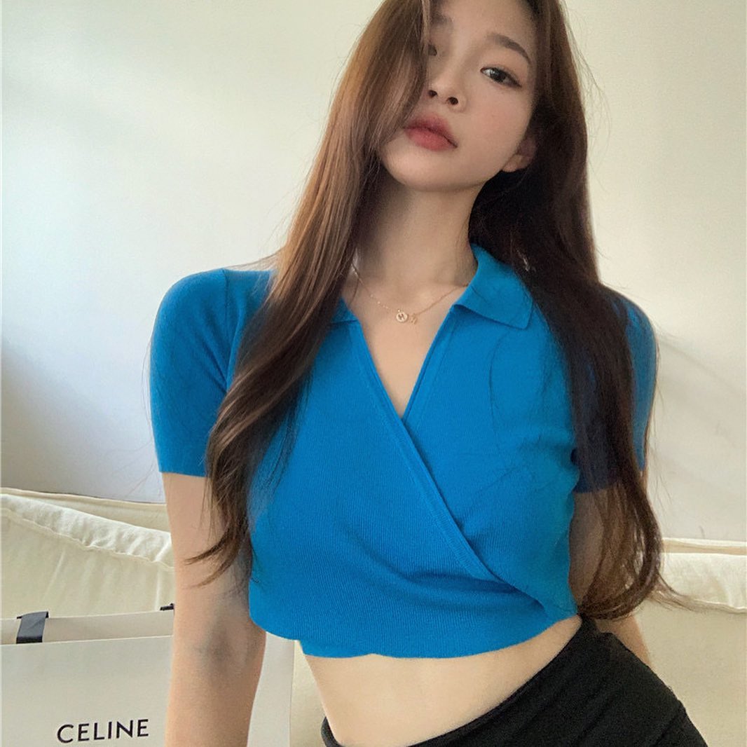 Short sleeve tie back top