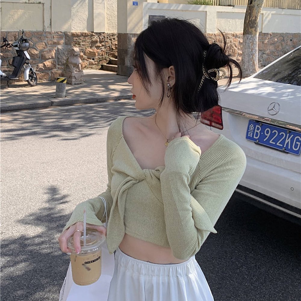 Off shoulder ribbon blouse