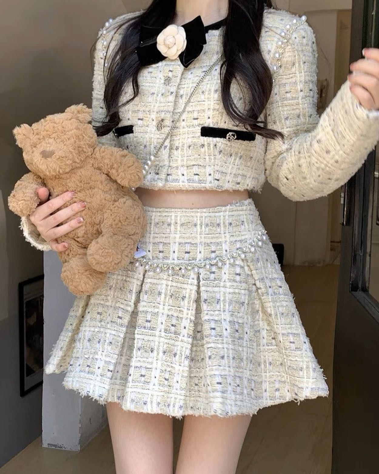 Beige Classy Set Wear