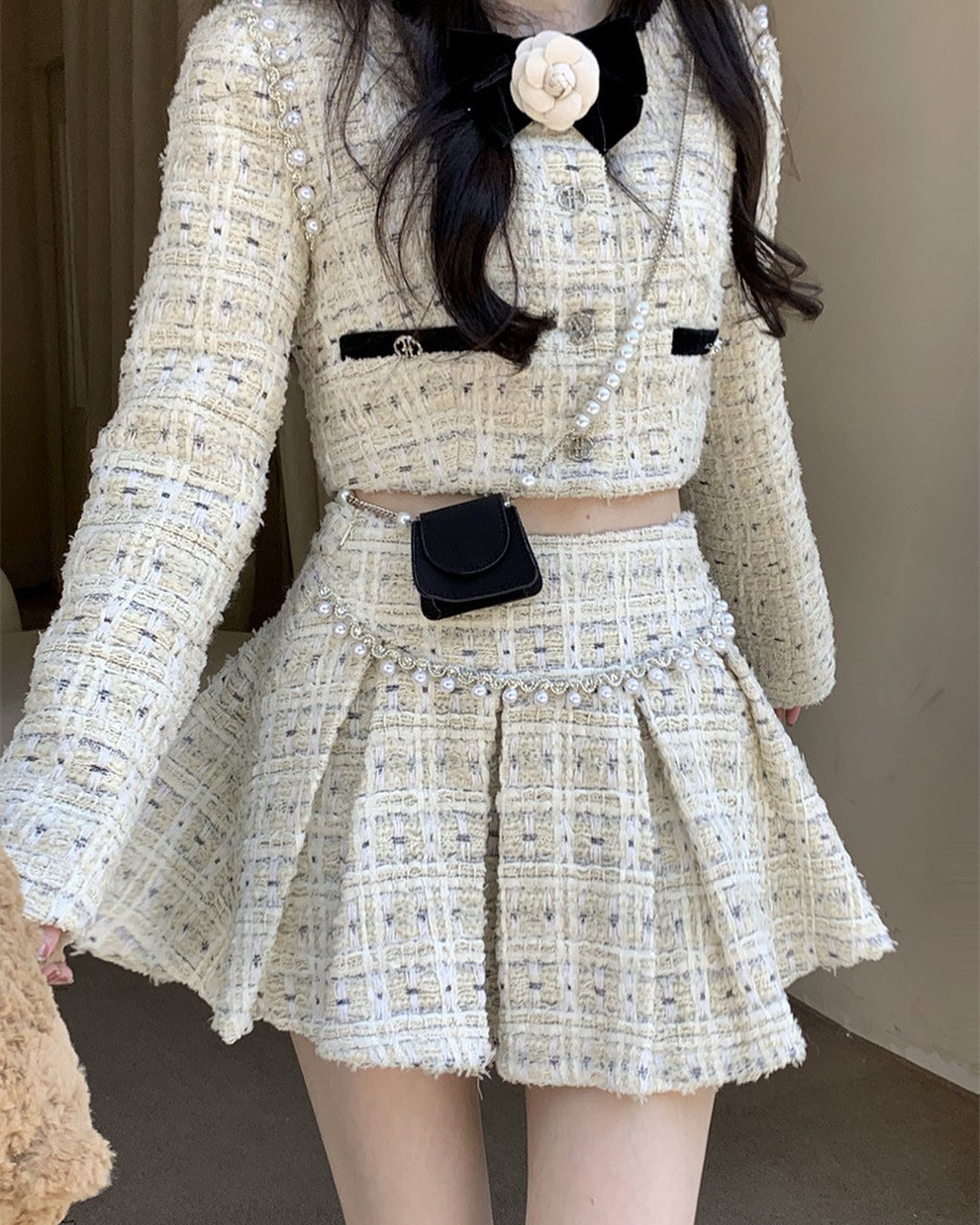 Beige Classy Set Wear