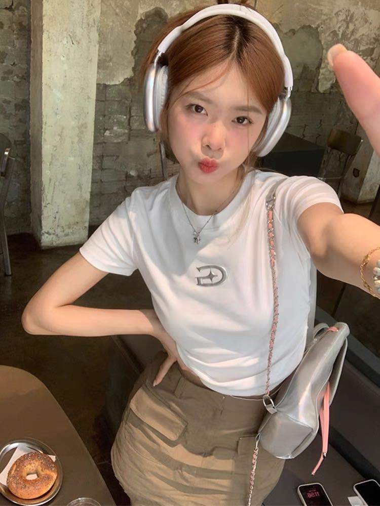 G Short Sleeve Crop Top