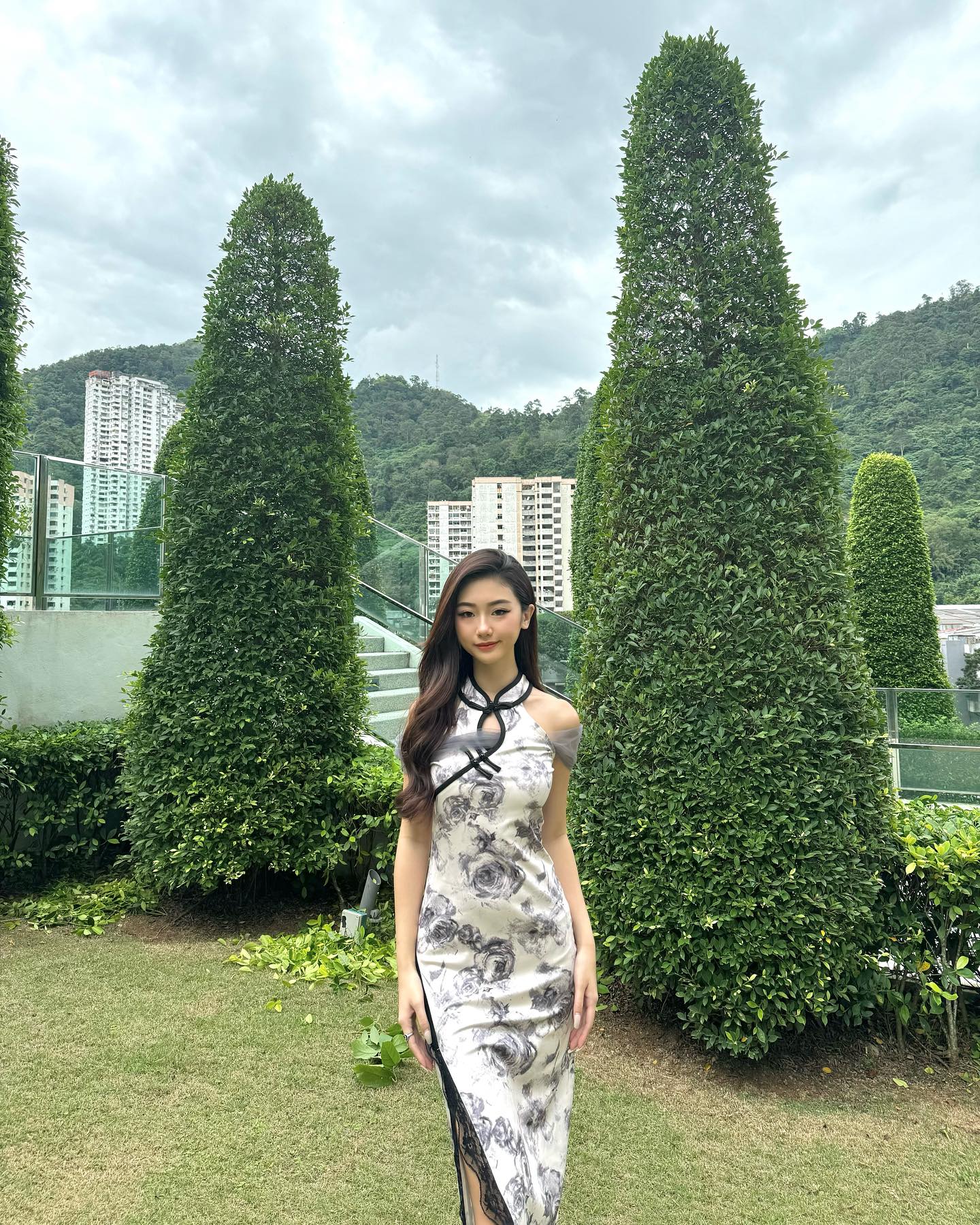 Floral Sleeveless Long Cheongsam