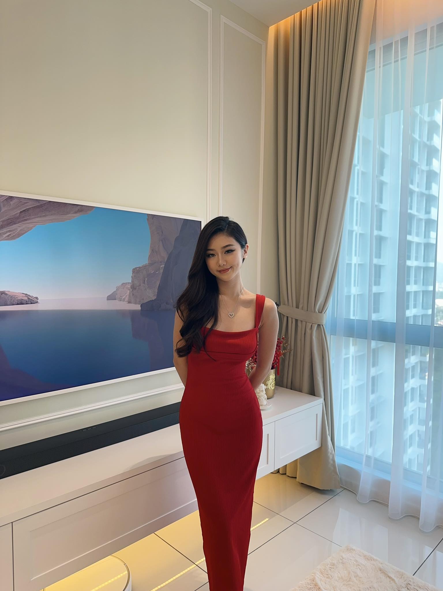 Red Sleeveless Long Dress