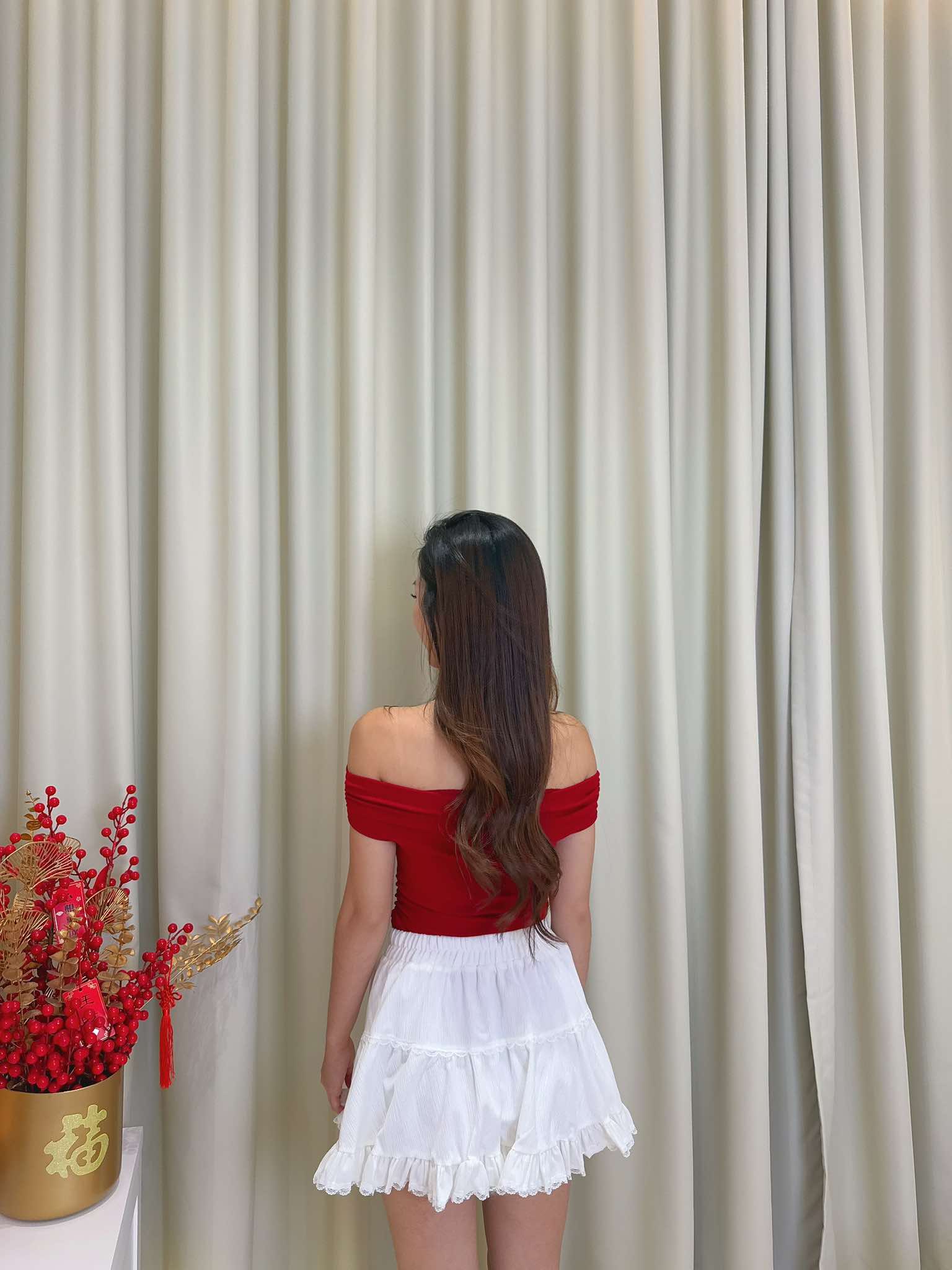 Off Shoulder Tube Blouse