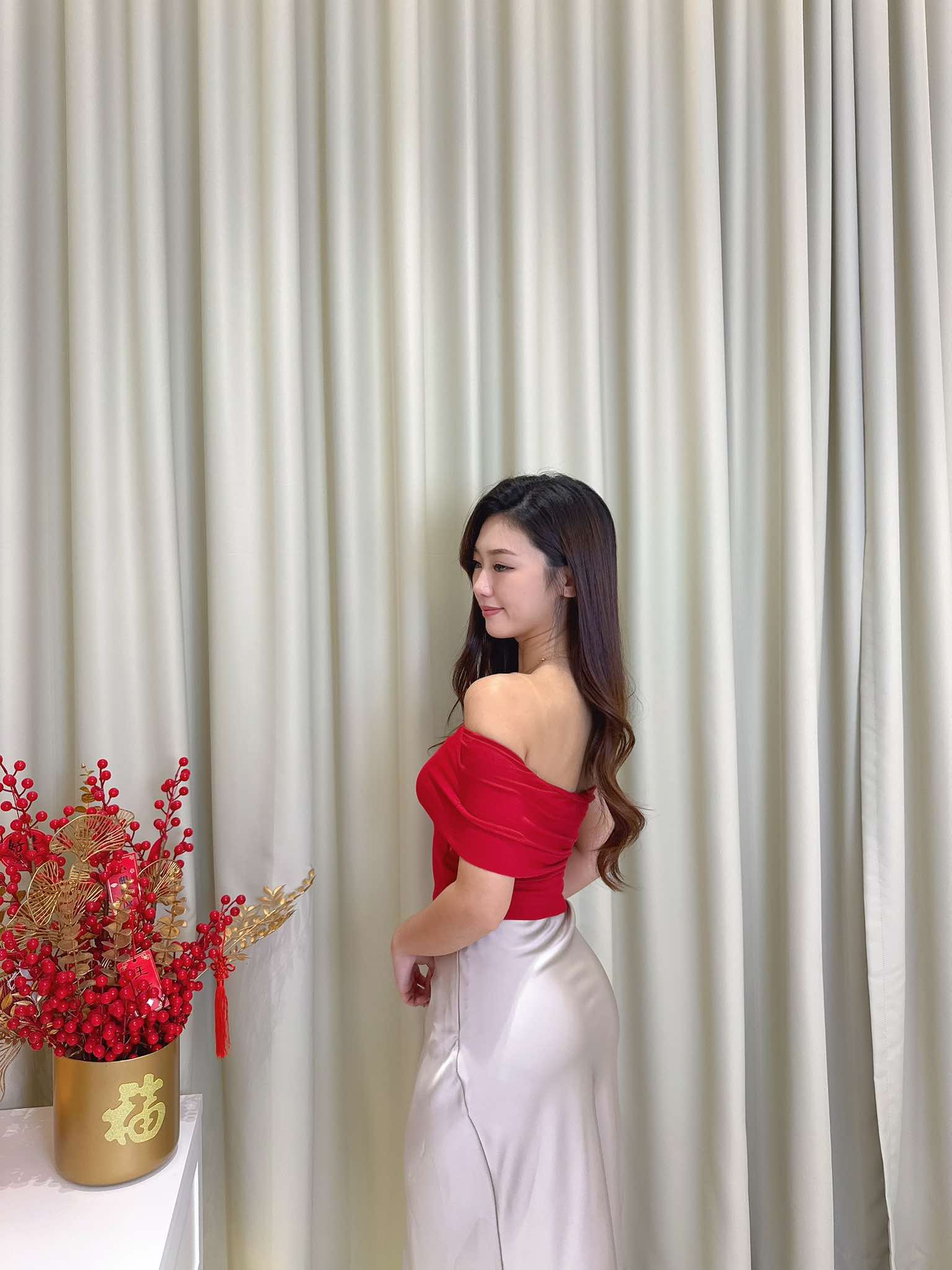 Off Shoulder Tarzan Blouse