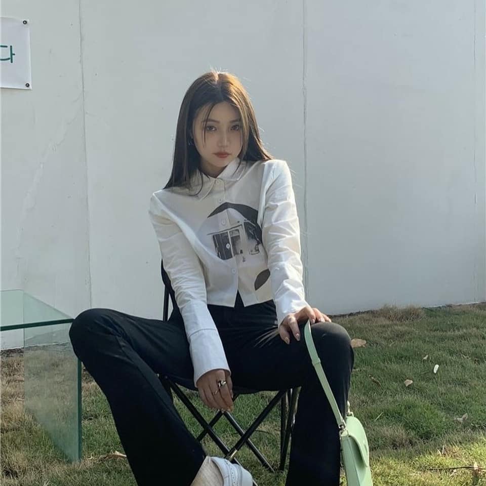 White Collar Graphic Shirt