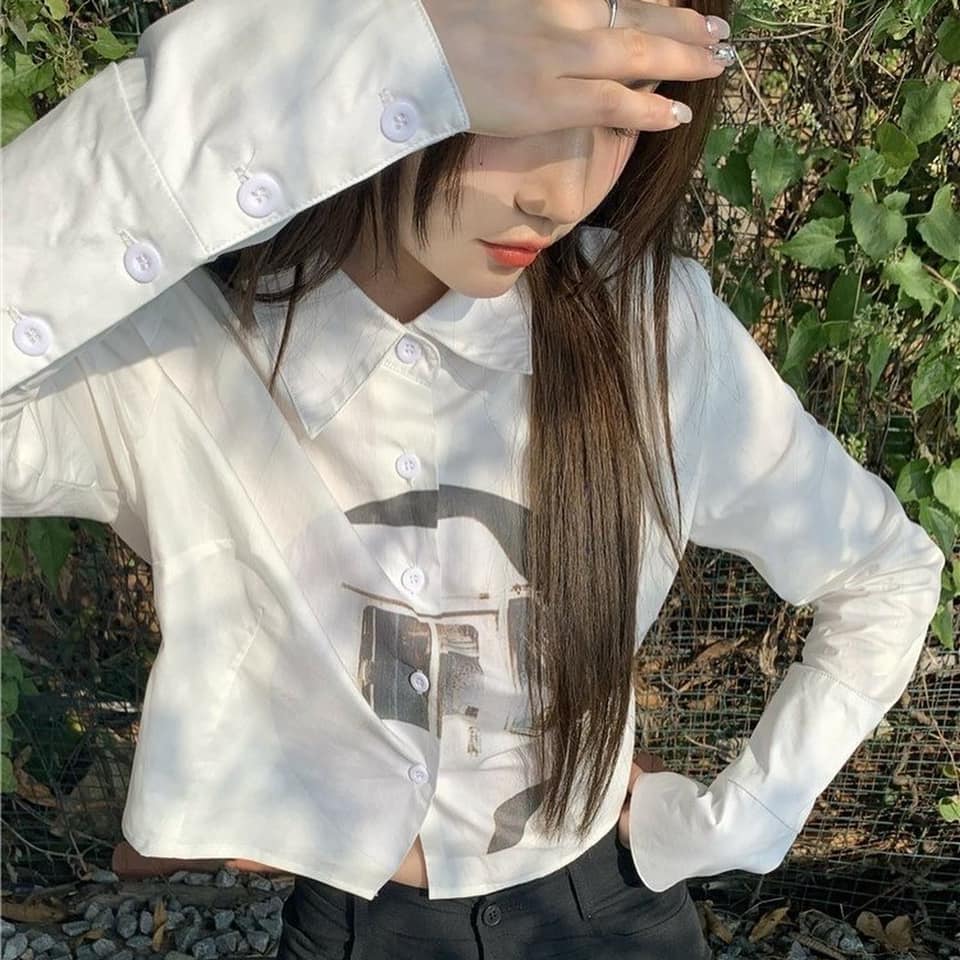 White Collar Graphic Shirt