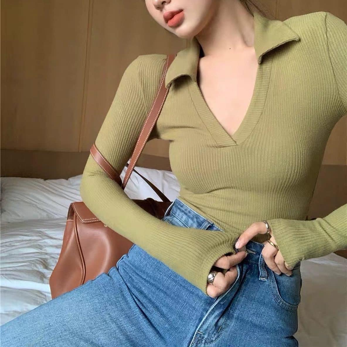 One-piece Knitted V Neck Blouse
