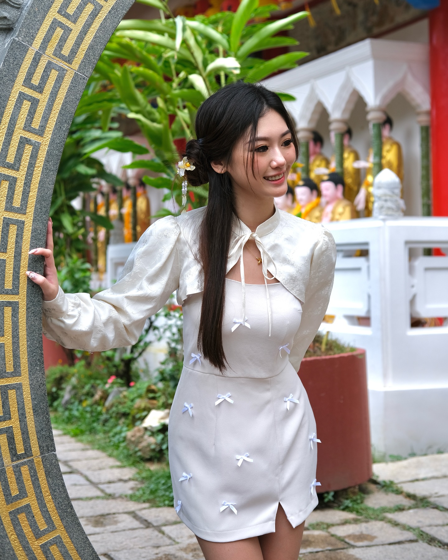 Custom-Made Beige Ribbon Cheongsam