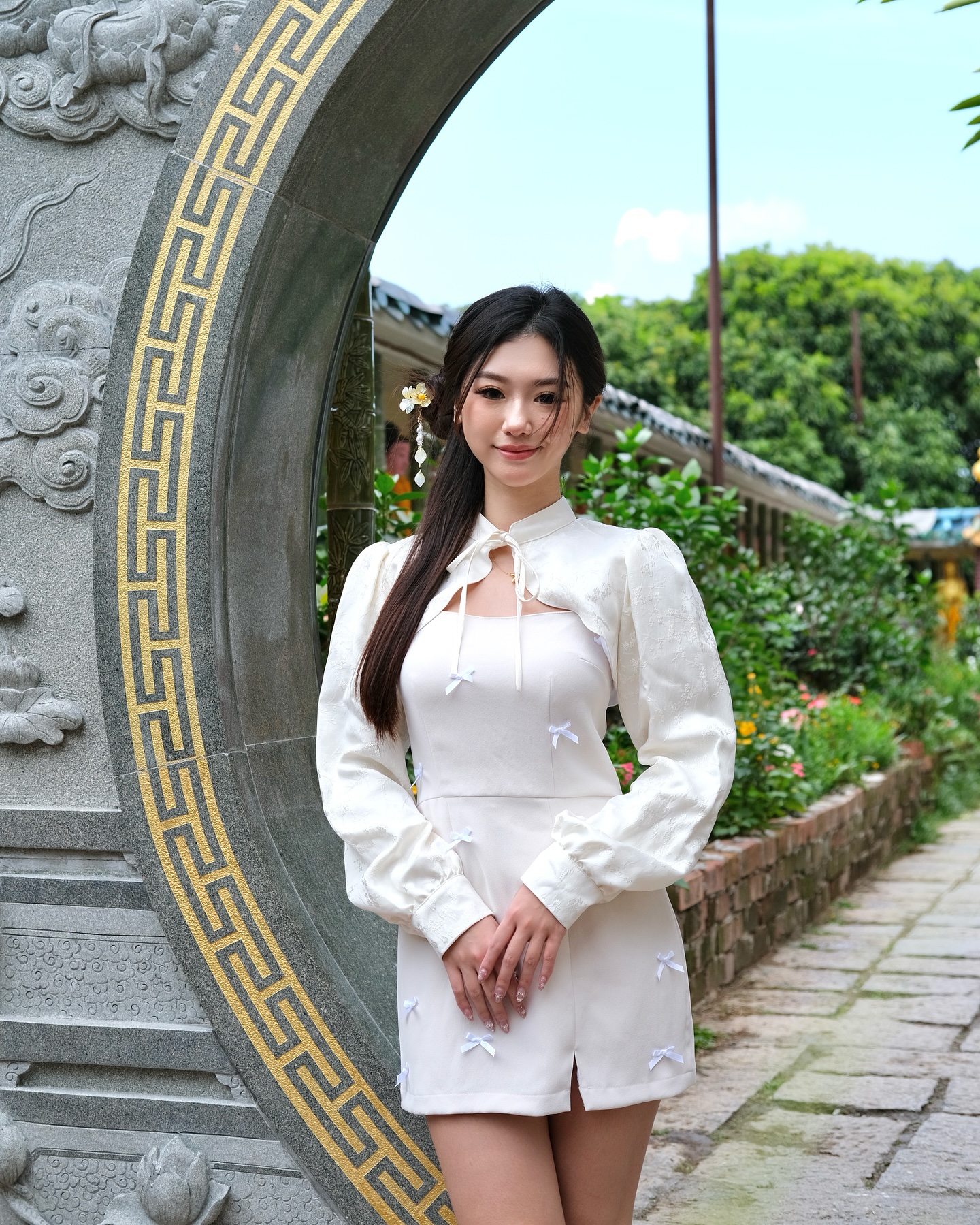 Custom-Made Beige Ribbon Cheongsam