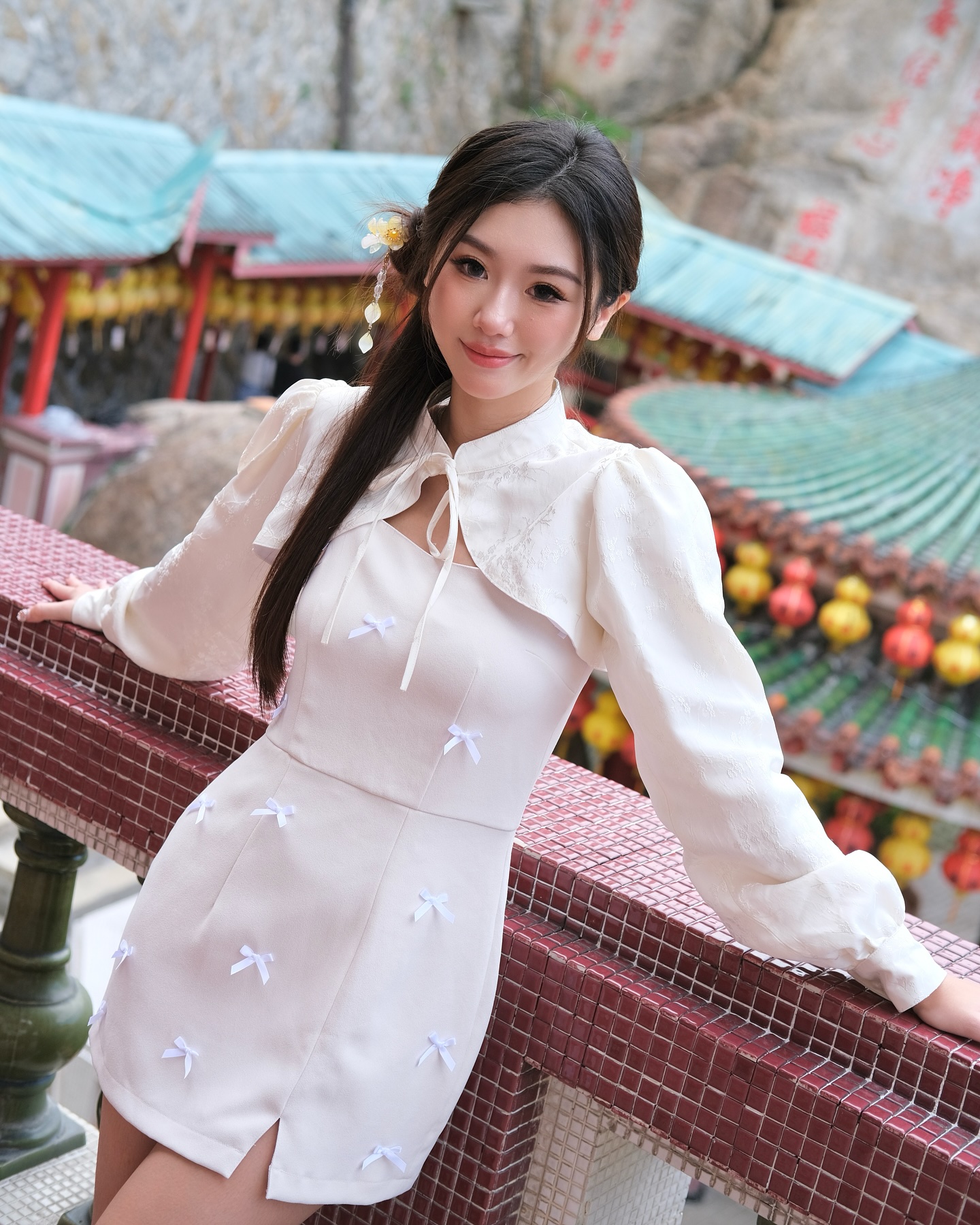 Custom-Made Beige Ribbon Cheongsam