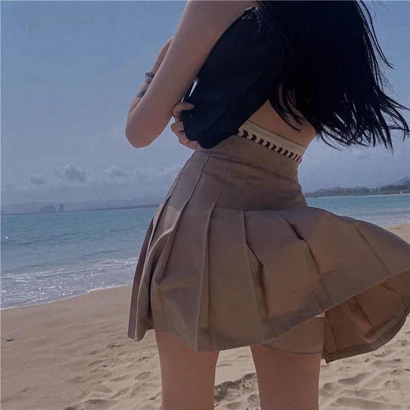 Knitted halter neck top & khaki tennis skirt set wear