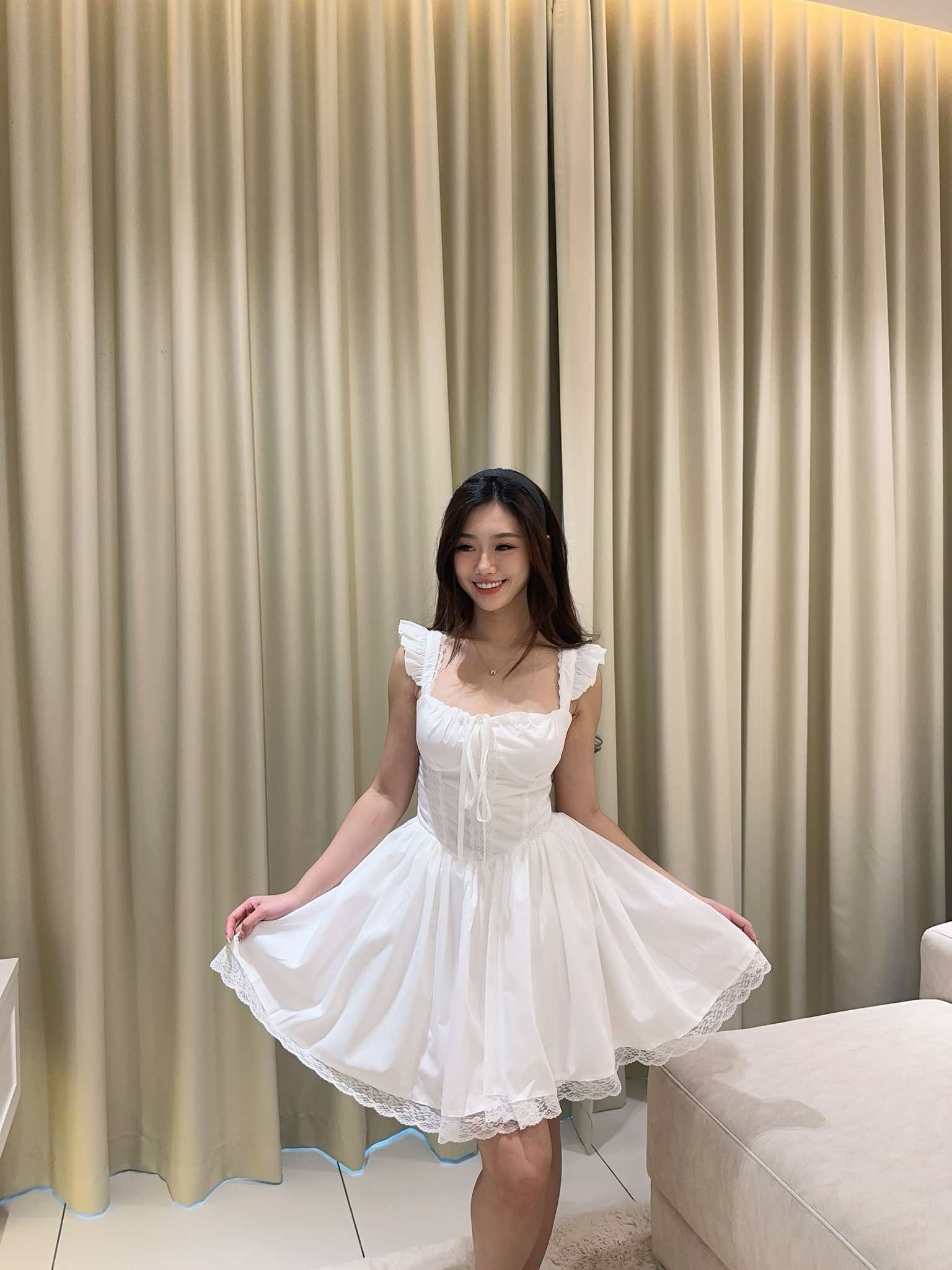 French Sleeveless Short Dress