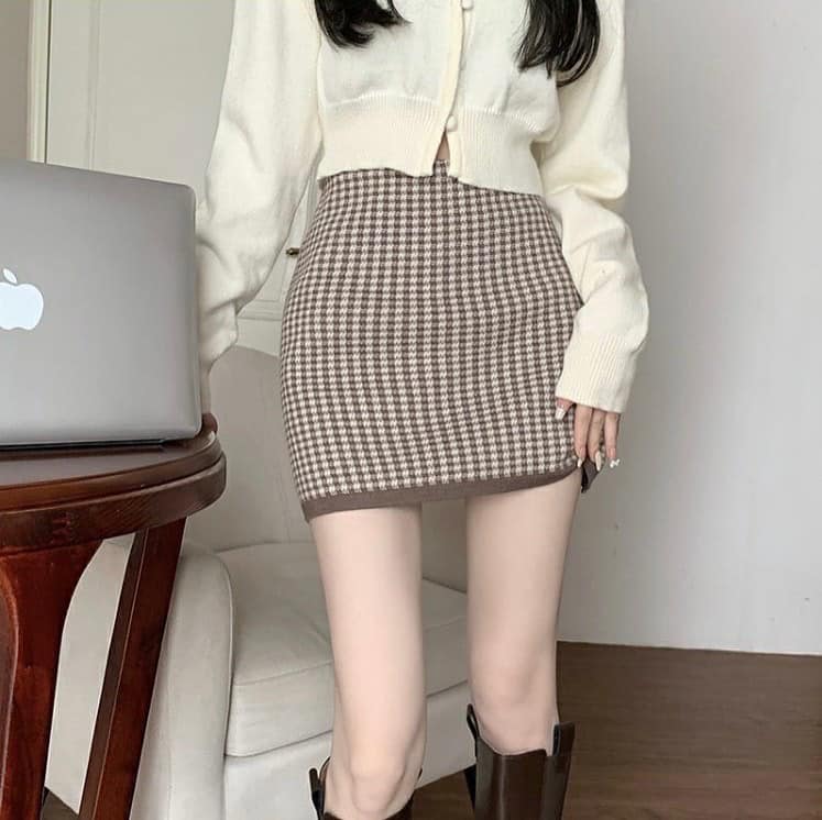 High Waist Grid Skirt