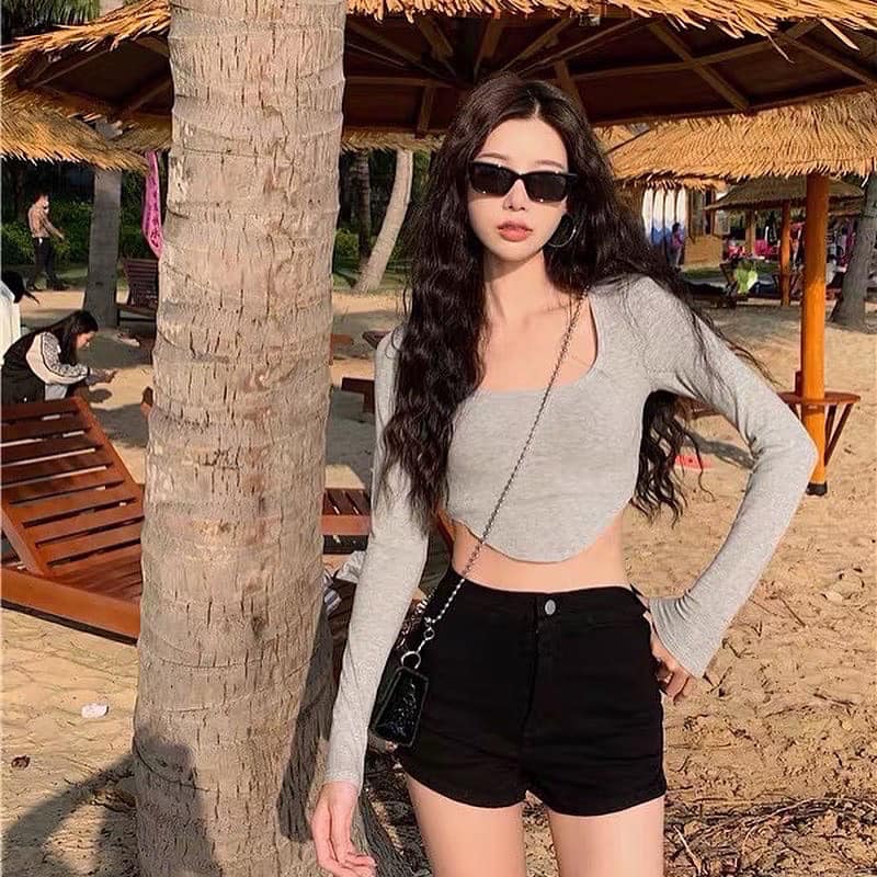 Square Neck Long Sleeve Curve Blouse